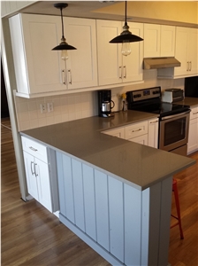 Concerto Color Quartz Kitchen Tops Countertops Table Tops for Home Use with High Quality Directly Manufacturered from China Guangdong