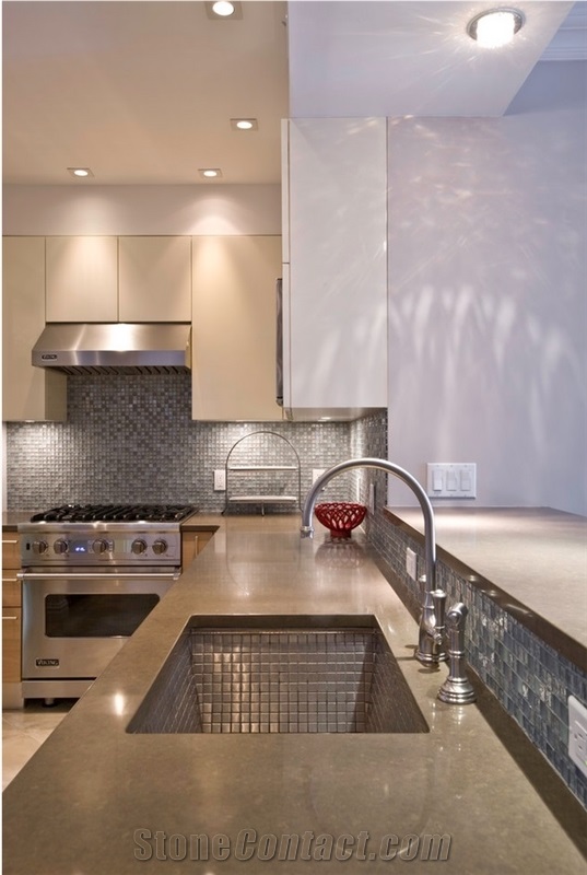 Quartz Stone Custom Vanity Tops Engineered / Artificial for Bathroom Surfaces Tops Stain and Scratch Resistance Cut to Size Manufacturered from Yunfu, China