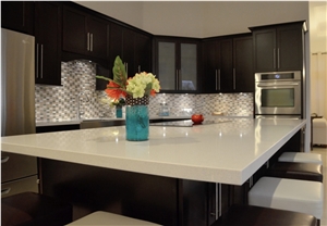 Snow White Quartz Stone Surfaces Bathroom Vanity Tops Countertops in High Quality with 2cm 3cm Thickness and Manufacturered from Guangdong