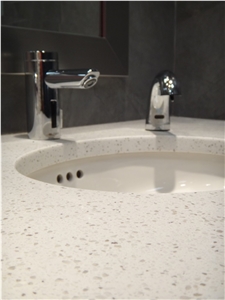 White Bathroom Quartz Stone Surface Vanity Tops for Residential and Commercial Buildings Cut to Size from Guangdong China