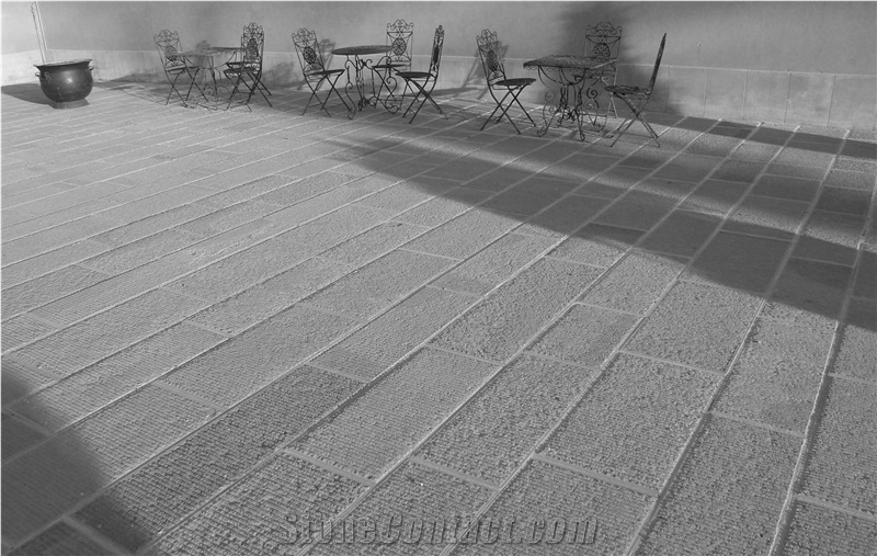 Pietra Di Santa Brigida Pavement