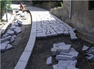 Granito Dell Elba Bozzette Pavement