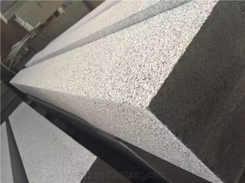 15cm G654 China Sesame Black Impala Black Panddang Black Bushhammered Kerbs/ Kerbstone /Curbs for Road Side Stone Exteroir Paving Stone