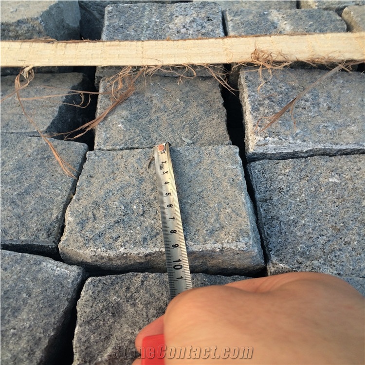 9cm G654 6 Natural Surface Granite Cube Stone/Impala Black Natural Granite Floor Covering/Sesame Black Natural Cube Stone/Padang Dark Natural Courtyard Road Pavers