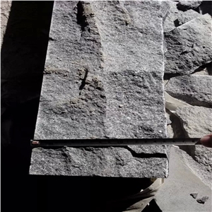 China Impala Granite Curbstone, G654 Grainte, Kerb Stone, Sesame Black Granite, Padang Dark Stone