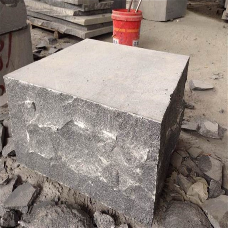 G654 Mushroom Stone/Padang Dark Mushroomed Stone/Impala Black Split Face Mushroom Stone