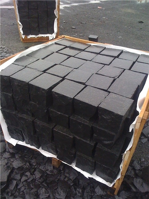 Zhangpu Black Granite Landscaping Stones Cube Stone & Pavers, Zhangpu Dark Granite Walkway Pavers, 20x10 G685 Granite Patio Pavers