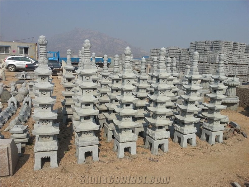 Chinese Style Stone Lantern in Garden and Landscaping , Japanese Stone Lantern for Decoration