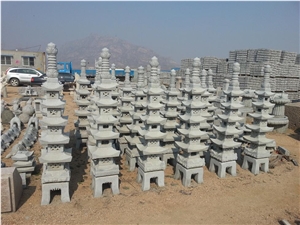 Chinese Style Stone Lantern in Garden and Landscaping , Japanese Stone Lantern for Decoration