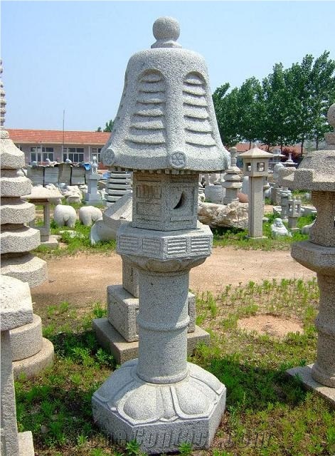 Outdoor Carved Stone Lantern for Garden Decoration