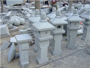 Outdoor Carved Stone Lantern for Garden Decoration