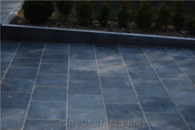 Vietnamese Bluestone Sanded 40x40x2cm