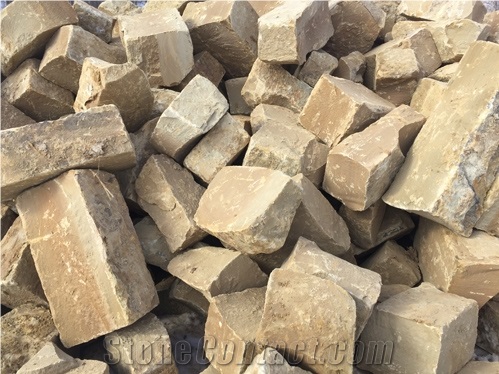 Brown County Rubble Layed in a Dry-Stack Patter
