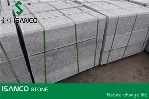 China Cheapest G383 Granite Kerbstone Flamed Grey Granite Curbstone G383 Pearl Flower Granite Light Grey Granite Side Stone Shandong Cheap G383 Granite Road Stone