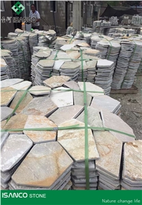 Slate Random Flagstones Meshed Slate Irregular Flagstones Colorful Flagstone Road Paving Rusty Slate Flagstone Walkway Pavers Grey Slate Flagstone Driveway Flagstone Patio in Stock for Wholesaling