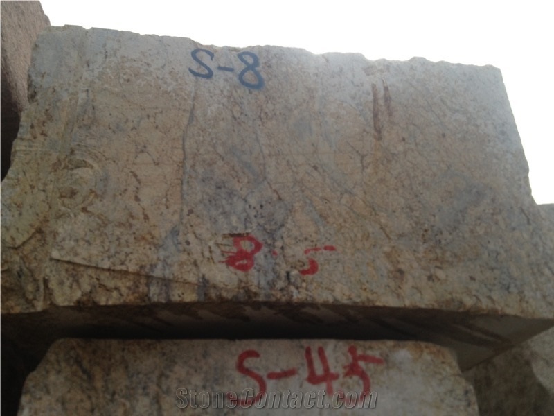 Golden Diamond Granite Blocks from Own Quarry