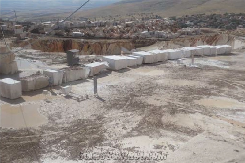 Synada Cream, Synada Dark,Synada Aurora, Synada Antique Marble Blocks