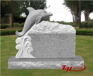 Good Quality Natural Serp with Flower Carving Verde Crystal Granite Tombstone Design/ Western Style Tombstone/ Single Monuments/ Upright Monuments/ Headstones