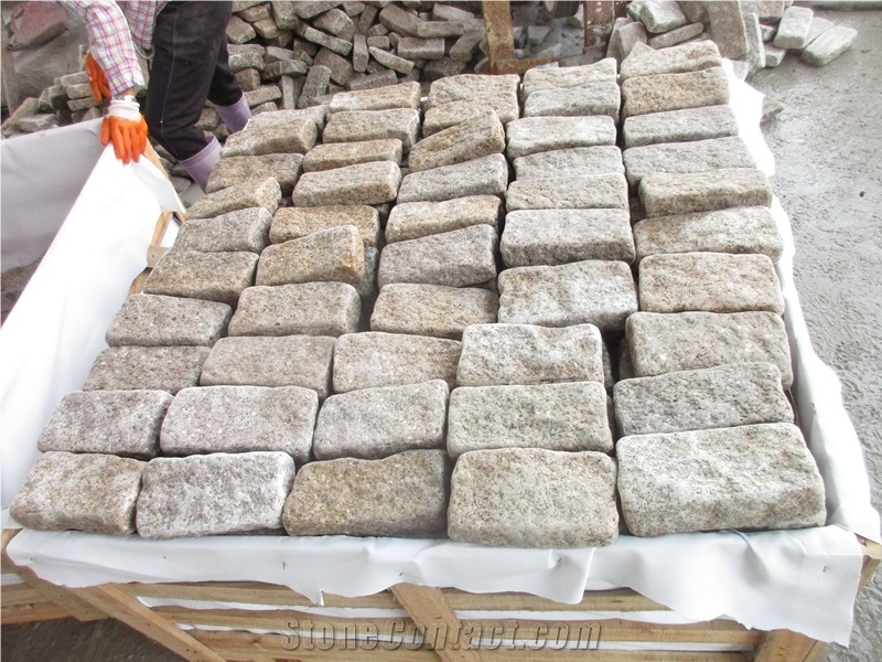 China G682 Golden Peach Granite Landscaping Pavers, Rusty Yellow Rock Driveway Cube, Garden Yard Stone Cobbles, Chinese Sunset Gold Patio Cobblestone