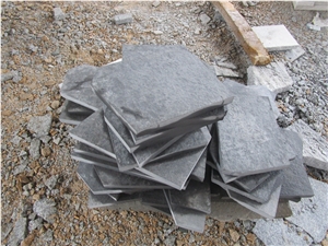 Timely Delivery China Basalt Zhangpu Black Irregular Flagstones Flamed Surface, Cheap Price Chinese Black Basalt Random Crazy Paving Paver Tiles