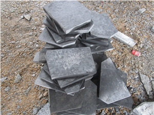 Timely Delivery China Basalt Zhangpu Black Irregular Flagstones Flamed Surface, Cheap Price Chinese Black Basalt Random Crazy Paving Paver Tiles