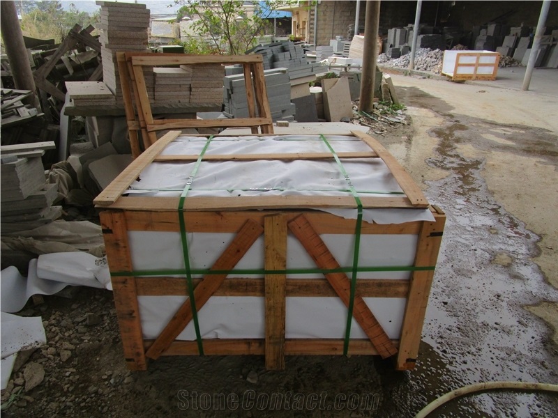 Timely Delivery China Basalt Zhangpu Black Irregular Flagstones Flamed Surface, Cheap Price Chinese Black Basalt Random Crazy Paving Paver Tiles