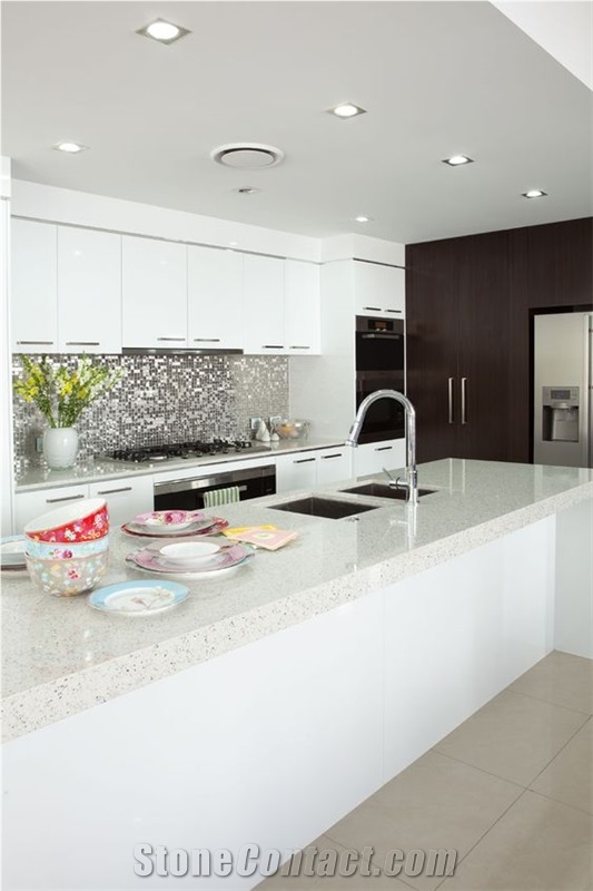 Artifical Quartz Stone Surface Fabricator,Professional and Experienced Wholesaler Of Quartz Stone Countertop with Iso/Nsf Certificate,For Kitchen Island Top,Round Table Top,Kitchen Countertop