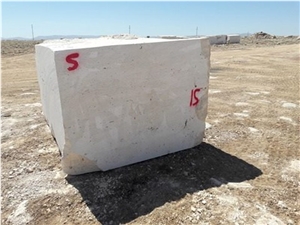 Cream Travertine Blocks