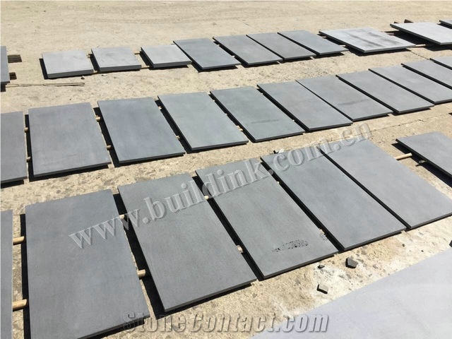 Hainan Black Basalt Sawn 400 Grit Tiles, Dark Bluestone Sawn 400# with Cats Paws Tiles, China Black Basalt Floor Tiles, Black Basalt Walling & Flooring Sawn 400 Grit Tiles 