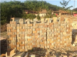 Yellow Slate Random Chips Stacked Stone Castle Stone Competitive Prices
