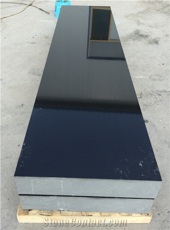China Absolute Black Granite Monument & Tombstone