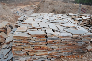 China Rustic Slate Random Flagstone Pavers for Road /Beige Slate Irregular Flagstones for Exterior Stone Floor Paving Walkway Pavers
