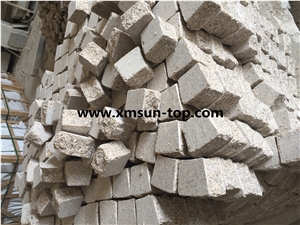 G682 Granite Cube Stone, Yellow Rust Granite Cobble Stone, G1682, Desert Gold, Golden Sand, Padang Yellow, Giallo Rusty Granite Cube Stone Pavers for Landscaping Stone, Exterior Stone