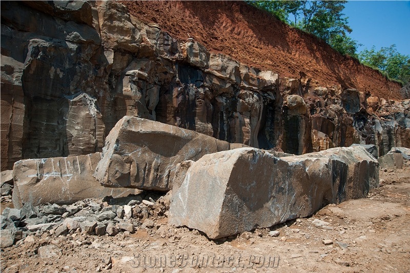 China Black / Black Basalt/ Basaltina / Basalto/ Dark Basalt / Hainan Black / Hainan Black Basalt/ Light Basalt / Andesite Blocks