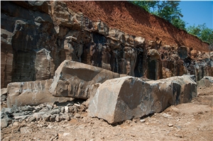 China Black / Black Basalt/ Basaltina / Basalto/ Dark Basalt / Hainan Black / Hainan Black Basalt/ Light Basalt / Andesite Blocks