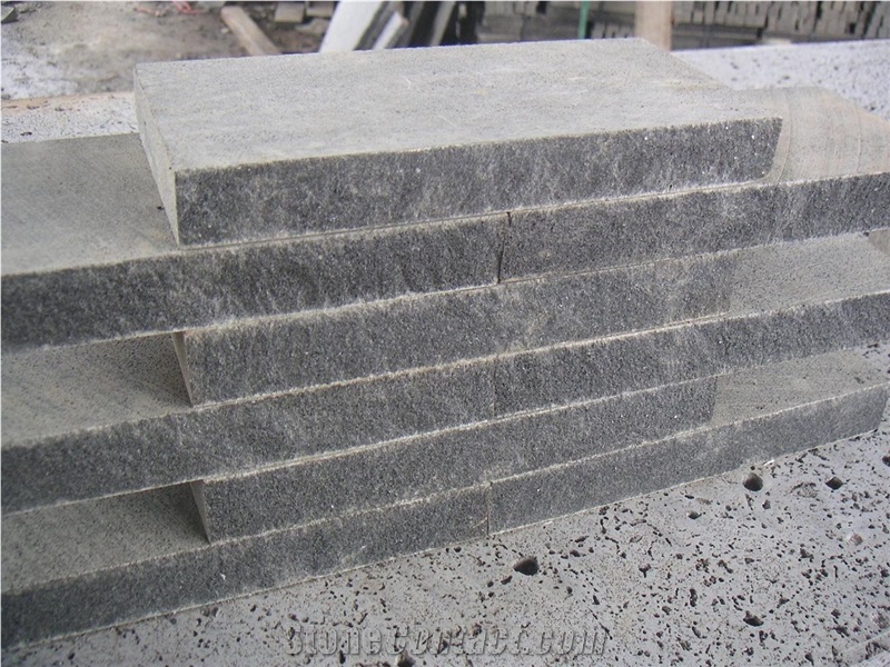 China Black / Black Basalt/ Basaltina / Basalto/ Dark Basalt / Hainan Black / Hainan Black Basalt/ Tiles/ Walling/ Flooring/Light Basalt / Andesite / Wall tiles / Slabs / Covering / Blue Stone