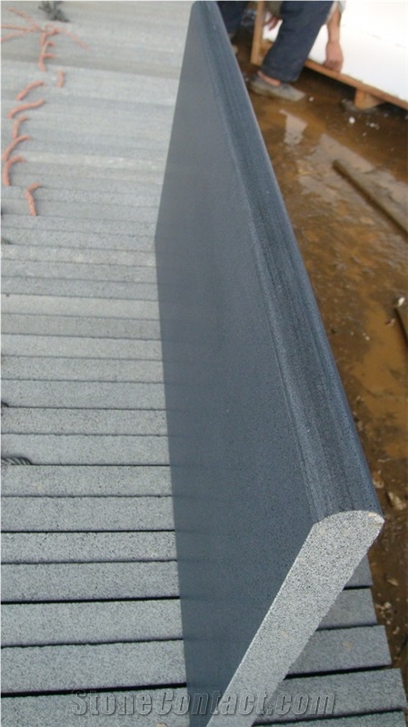 China Black / Black Basalt/ Basaltina / Basalto/ Dark Basalt / Hainan Black / Hainan Black Basalt/ Tiles/ Walling/ Flooring/Light Basalt / Andesite / Wall tiles / Slabs / Covering / Blue Stone