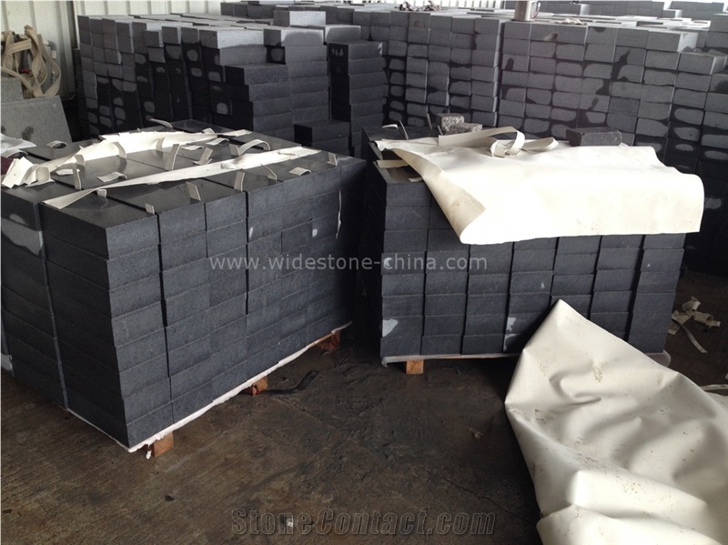 Padang Dark Flamd Paving Set, Bush Hammered Walk Paving Stone, Walkway Pavers