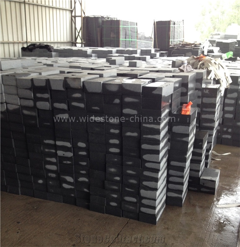Padang Dark Flamd Paving Set, Bush Hammered Walk Paving Stone, Walkway Pavers