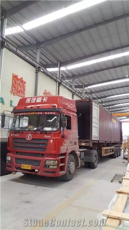 High Quality Engineered Nature Looking Quartz Stone Wall and Floor Tiles in Wholesale Prices