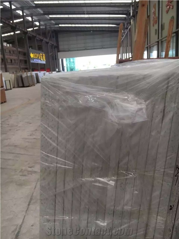 Light Grey Quartz Stone Slab from Guangdong Yunfu
