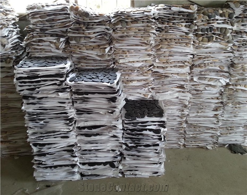 Natural River Stone Sliced Pebble Mosaic Tile Indoor Paving , Black Polished Cutting Mosaic Tiles ,Floor Paving Mosaic Tiles