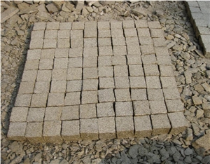 Yellow Granite Natural Split Cube Stone, Machine Cutting Cube Stone Paving , Plaza Cube Stone