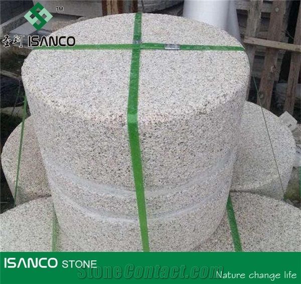 China Shandong Wulian Grey Pink Granite Car Parking Stone Bush-Hammered Parking Stone G361 Light Pink Granite Parking Barriers Cheap Light Grey Granite Parking Curbs Customized Granite Roadblock Stone