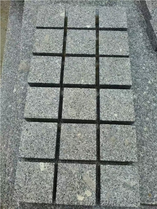 Flamed Dark Grey G654 Granite Cube Stone, Granite Floor Pavers, Dark Grey Granite Floor Pavers, Grey Road Paving Stone, Natural G654 Covering Stone