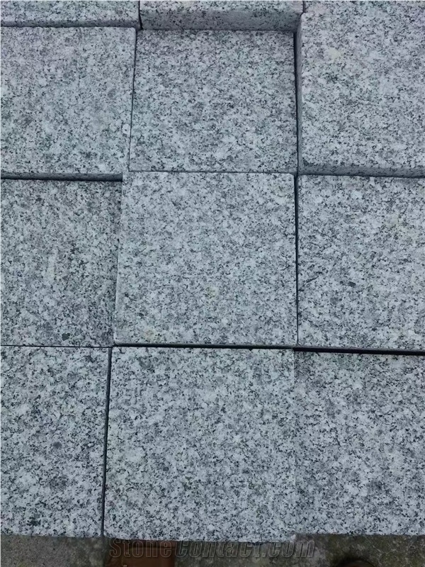 Flamed Dark Grey G654 Granite Cube Stone, Granite Floor Pavers, Dark Grey Granite Floor Pavers, Grey Road Paving Stone, Natural G654 Covering Stone
