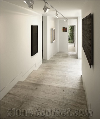 French Limestone Walls and Custom Bath