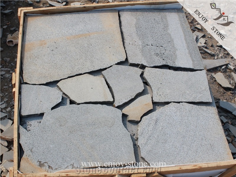 China Bluestone Crazy Pavers / Zhangpu Bluestone Pavers with Cat Paws or Honeycomb / Sawn or Machine Cut Finished with Natural Edge