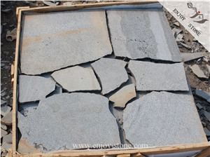 China Bluestone Crazy Pavers / Zhangpu Bluestone Pavers with Cat Paws or Honeycomb / Sawn or Machine Cut Finished with Natural Edge