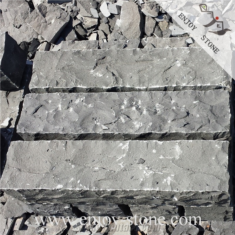 Zhangpu Column for Garden Black Basalt Palisade/Column/All Natural Split Pillars/Garden Decoration Stone